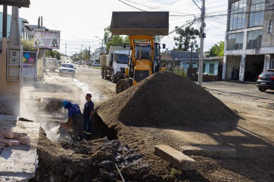 Prefeitura Sapucaia do Sul inicia troca de tubulação na Rua Jorge Assum