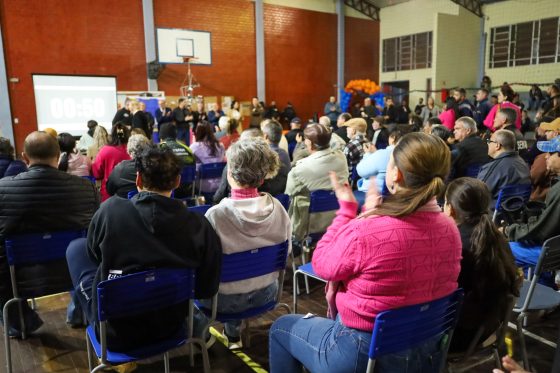 Programa Mutirão nos Bairros avança no bairro Vargas