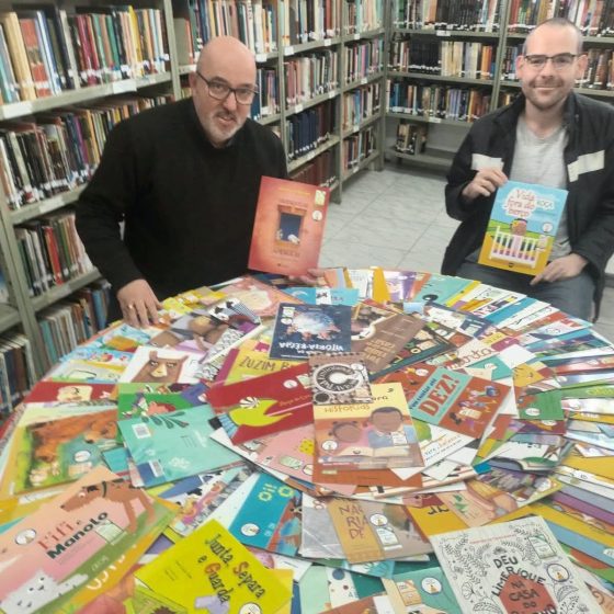 Biblioteca recebe mais 429 livros infantis