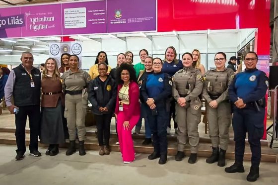 Coordenadoria da Mulher participa do Espaço Lilás na Expointer