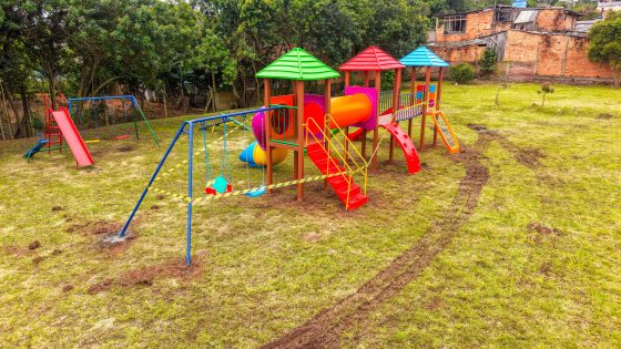 Novas praças são instaladas nos bairros Bela Vista e Vargas